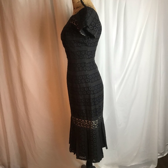 Vintage Lace Wiggle Dress - Picture 3 of 6